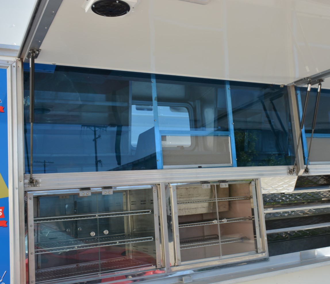 #A DSC-3116 Rear  Service Side Rear Plexiglass