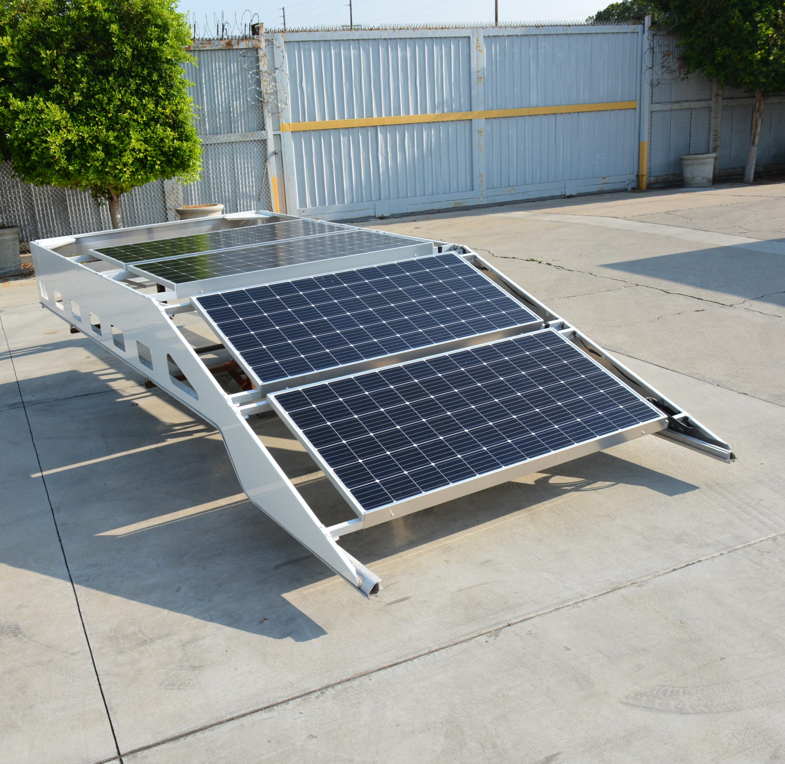 #A SP01-00RN  Solar System  Withe New Wiring, Inverter, 12 Batterys